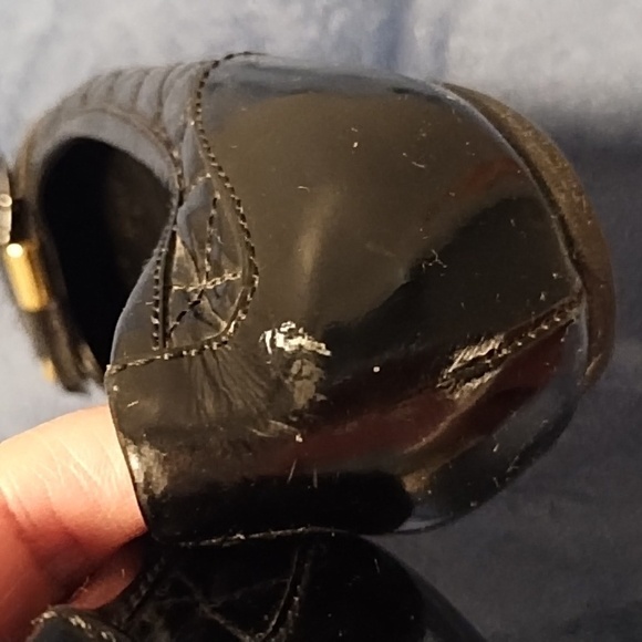 Authentic Burberry Quilted Flats - Picture 9 of 15